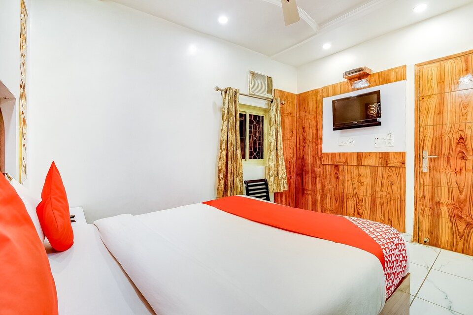 OYO 67039 Hotel Surya Inn, Paharganj Delhi, दिल्ली
