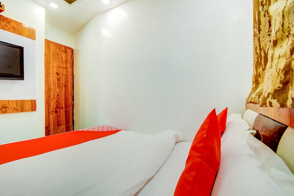 OYO 67039 Hotel Surya Inn, Paharganj Delhi, Delhi