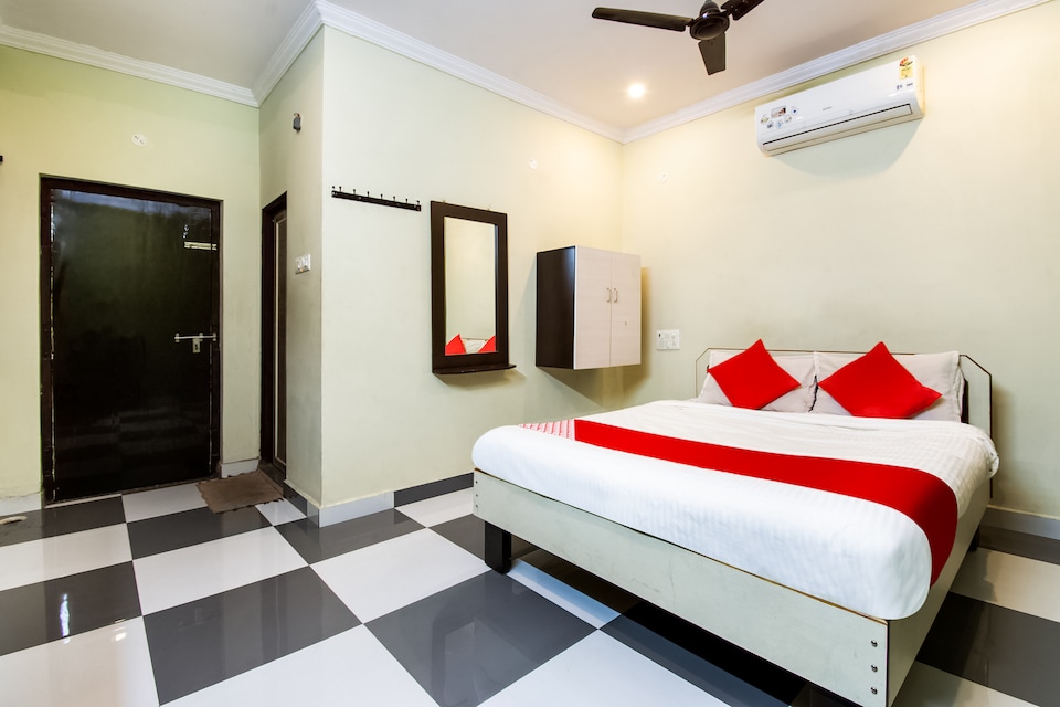 OYO 67055 Vihari Residence, Vijayawada Guntur Highway, Vijayawada