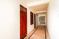 Hotel O Arpit Hotel Jhusi Railway Station