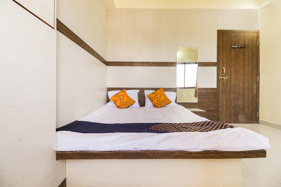 SPOT ON 67058 Prithvi Hotel, Bhimashankar, Pune