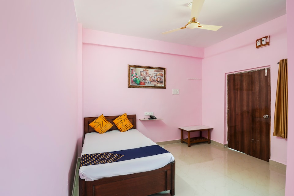 SPOT ON 67059 Geetmala Lodge, Bhimashankar, Pune