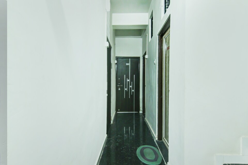 SPOT ON 67073 Sapna Guest House, CA road Gandhibagh Road, Nagpur