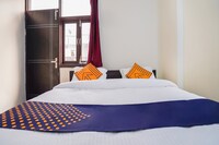 SPOT ON J-5 Near Dlf Avenue Saket