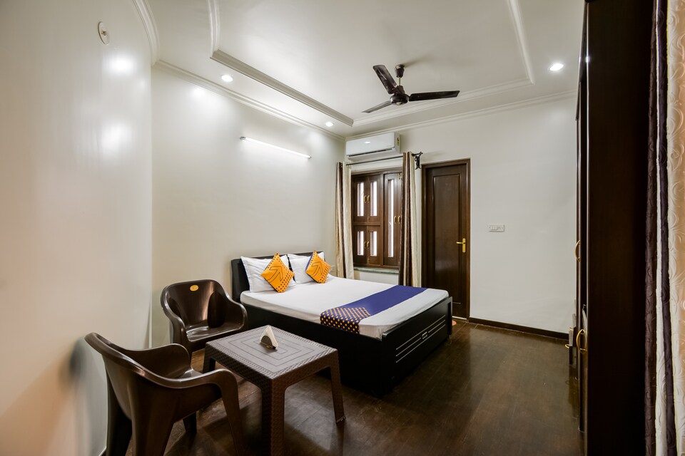 OYO 67100 Hotel White House, Rai Ka Bagh Jodhpur, Jodhpur