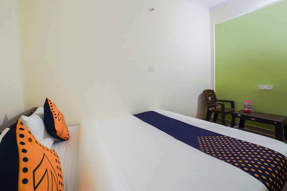 SPOT ON Hotel Shivam Residency, Railway station, Rudrapur