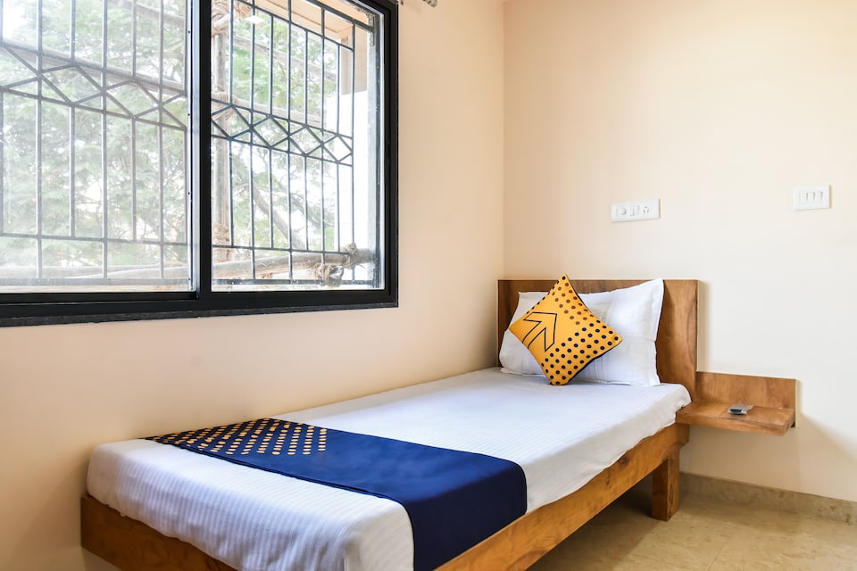 SPOT ON 67125 Trupti Guest House, Waluj, Aurangabad