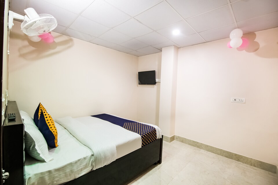 SPOT ON 67135 Criysta Hotel , Rohtak, Rohtak