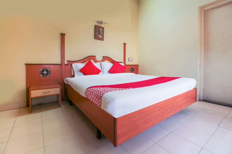 OYO 67147 Hotel Laxmi Palace, Pandharpur, Solapur