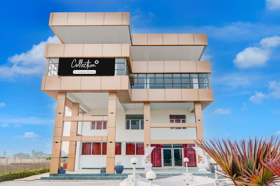 Collection O Ayodhya Near Airport, Ayodhya, अयोध्या