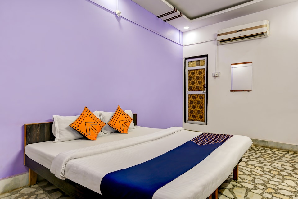 OYO Parsavnath Hotel, Jaisalmer, Jaisalmer