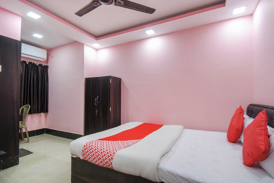 OYO 67168 Regal Guest House, Kolaghat, Kolkata