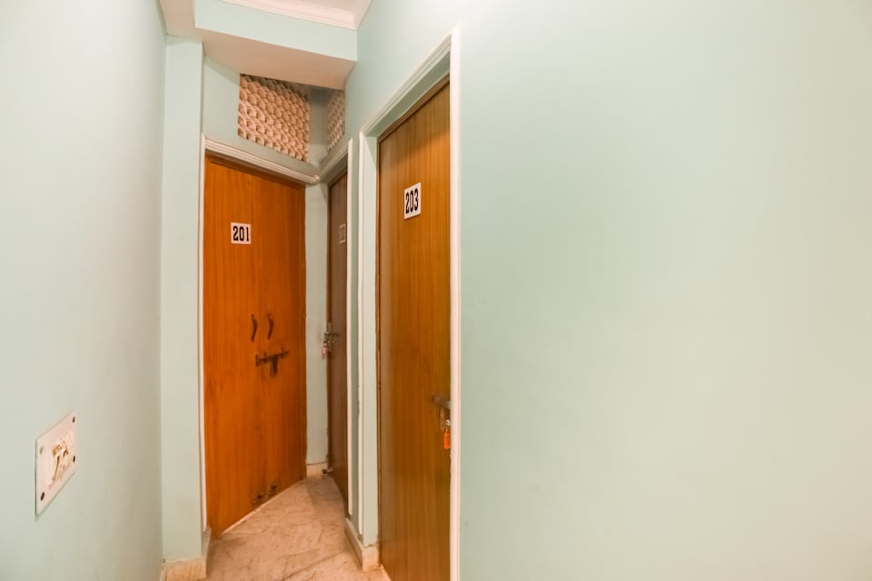 Hotel O New Era Deluxe, North Delhi, Delhi