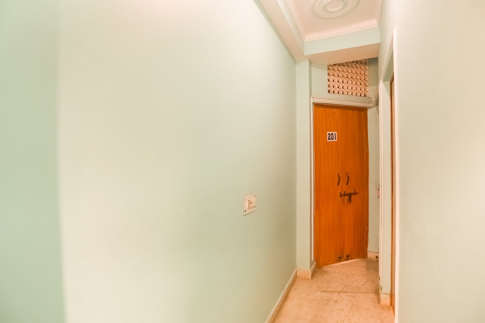 Hotel O New Era Deluxe, North Delhi, Delhi