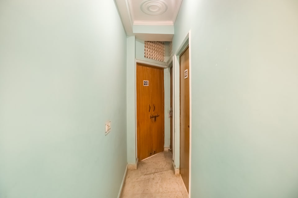 Hotel O New Era Deluxe, North Delhi, Delhi