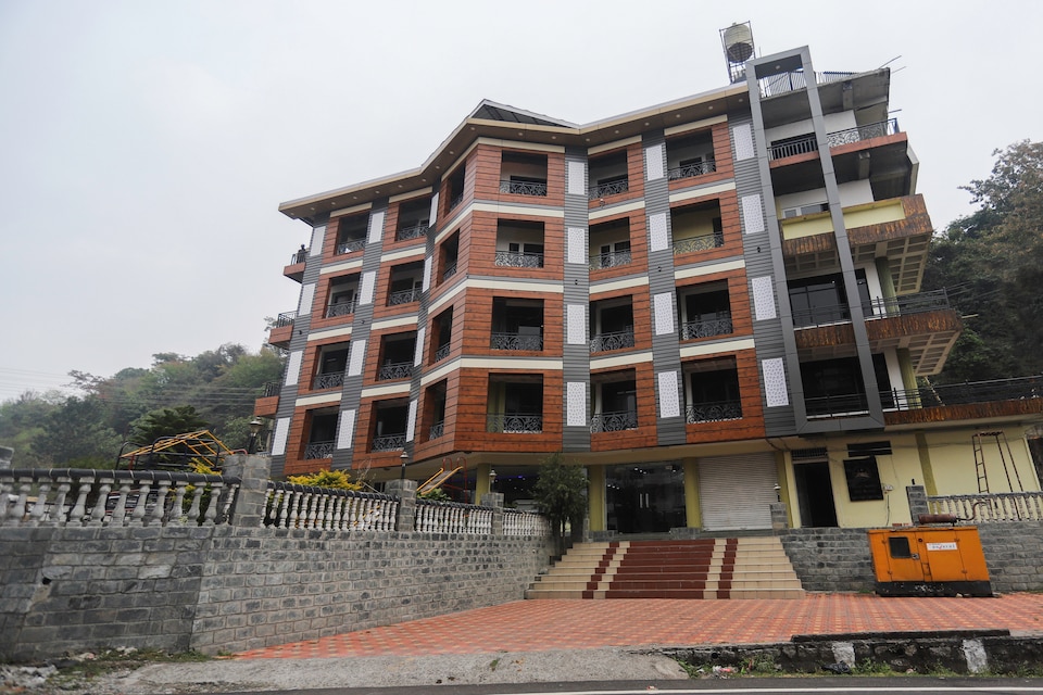 Capital O 67199 Hotel Surbhi, Dharamshala, Dharamshala