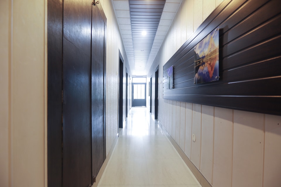 Capital O 67199 Hotel Surbhi, Dharamshala, Dharamshala