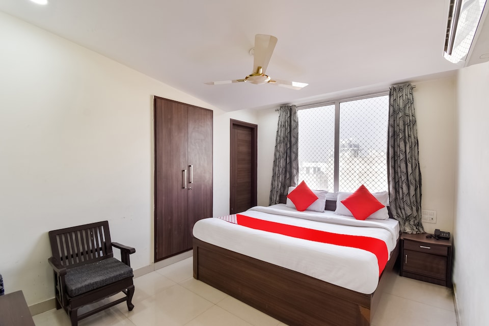 OYO 67201 Earth Hotel and Restaurant, Mansarovar, Jaipur
