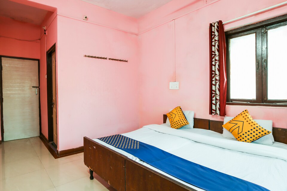 OYO 67211 Hotel Gokul, Mashal Chowk Daman, Daman