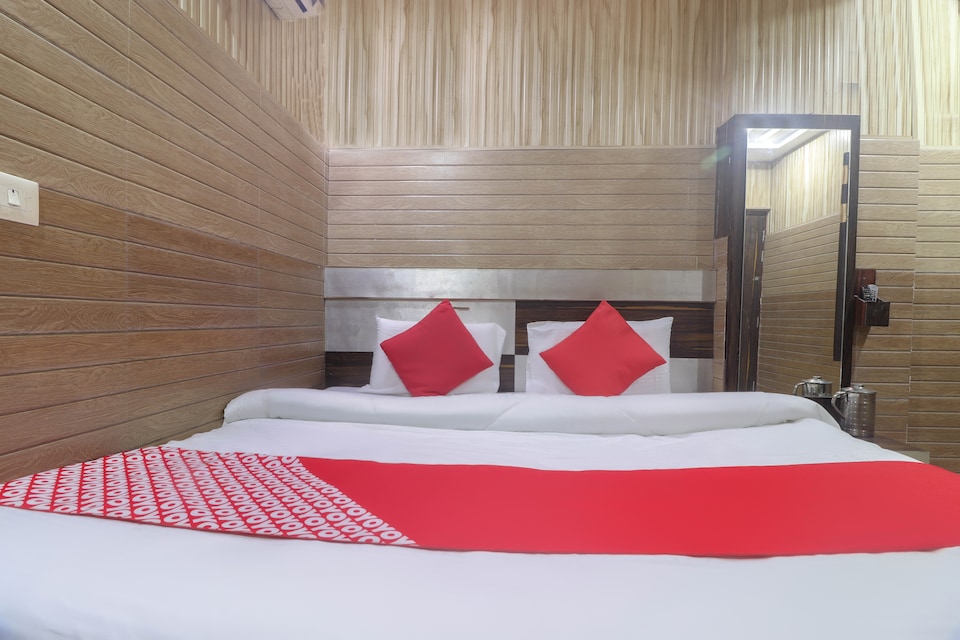 OYO 67212 Jain Hotels & Isbt Agra, Corporate Complex, Agra