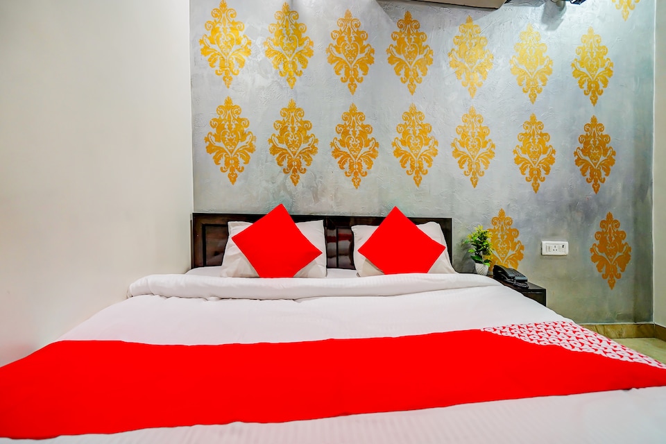 OYO Bhogal Inn Near Lotus Temple, Nizamuddin Delhi, Delhi
