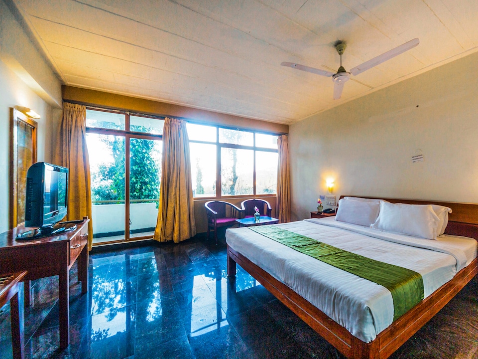 Palette - Hotel Rosewood Shevaroys, Yercaud, Yercaud