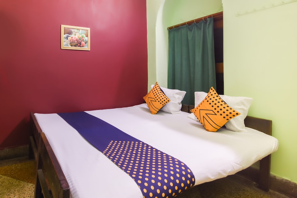 SPOT ON 67255 Imperial Lodge, Sealdah Kolkata, Kolkata