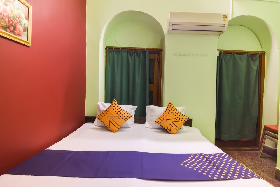 SPOT ON 67255 Imperial Lodge, Sealdah Kolkata, Kolkata