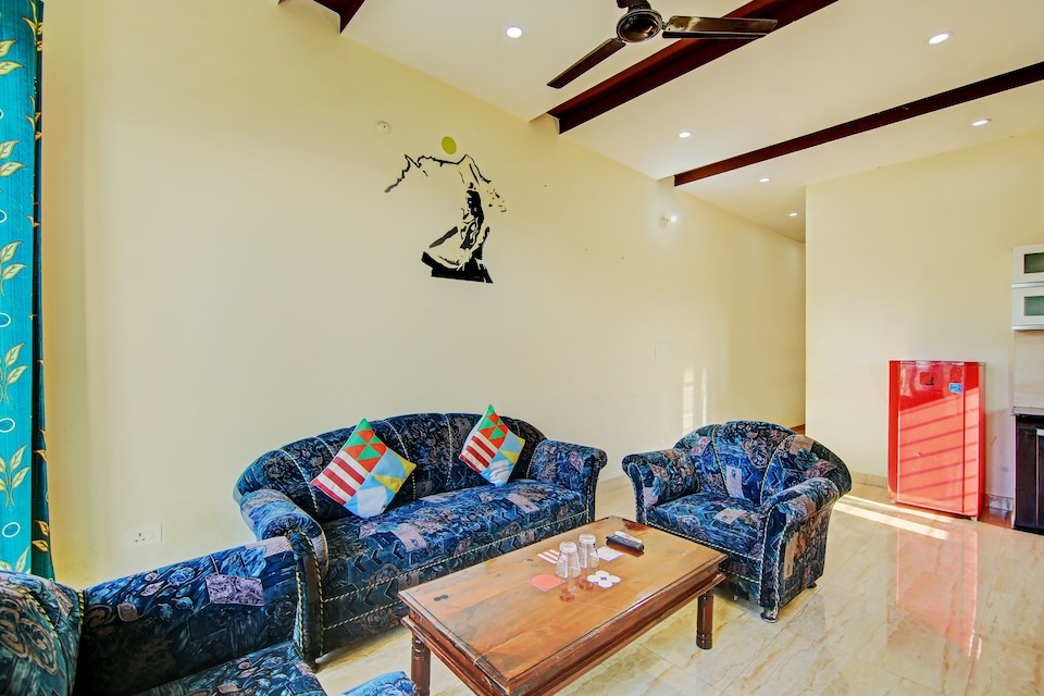 OYO Home 67263 Enticing 2BHK Apartment Dehradun, Sahastradhara Road, Dehradun