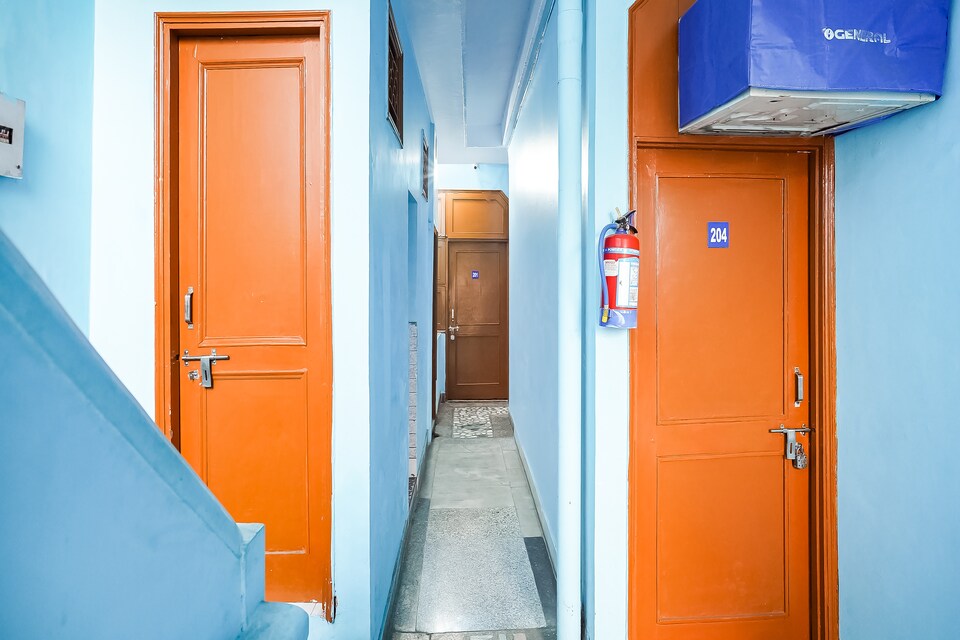 Flagship Royal Palace Near Adarsh Nagar Metro Station, North Delhi, Delhi