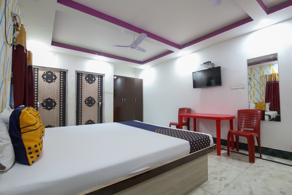 SPOT ON 67282 Ahibaran Palace, Nawada, Nawada