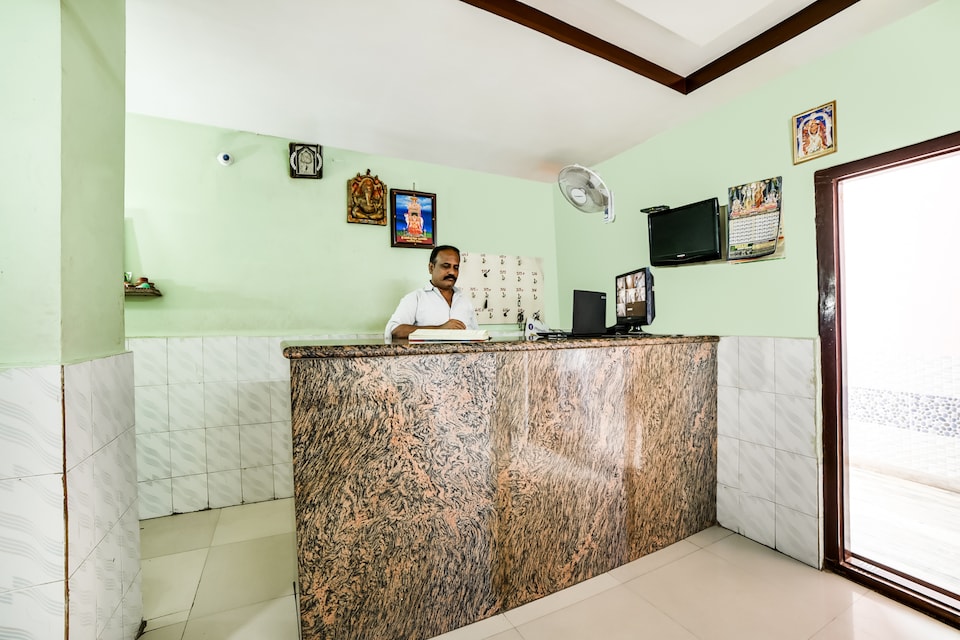 OYO Dkr Regency, Kurnool, Kurnool