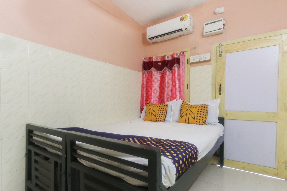 OYO 67293 KSO Family Homes, Tenkasi, Courtallam