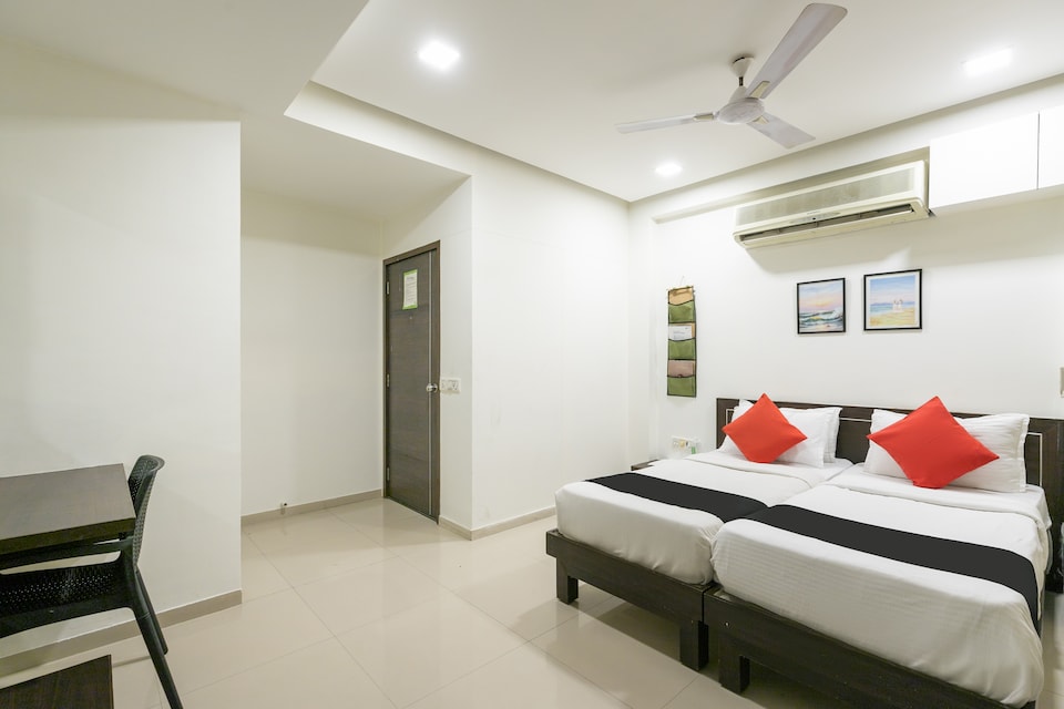 Capital O 67302 Hotel Shrimad Residency, Satellite-Prahlad Nagar Ahmedabad, Ahmedabad