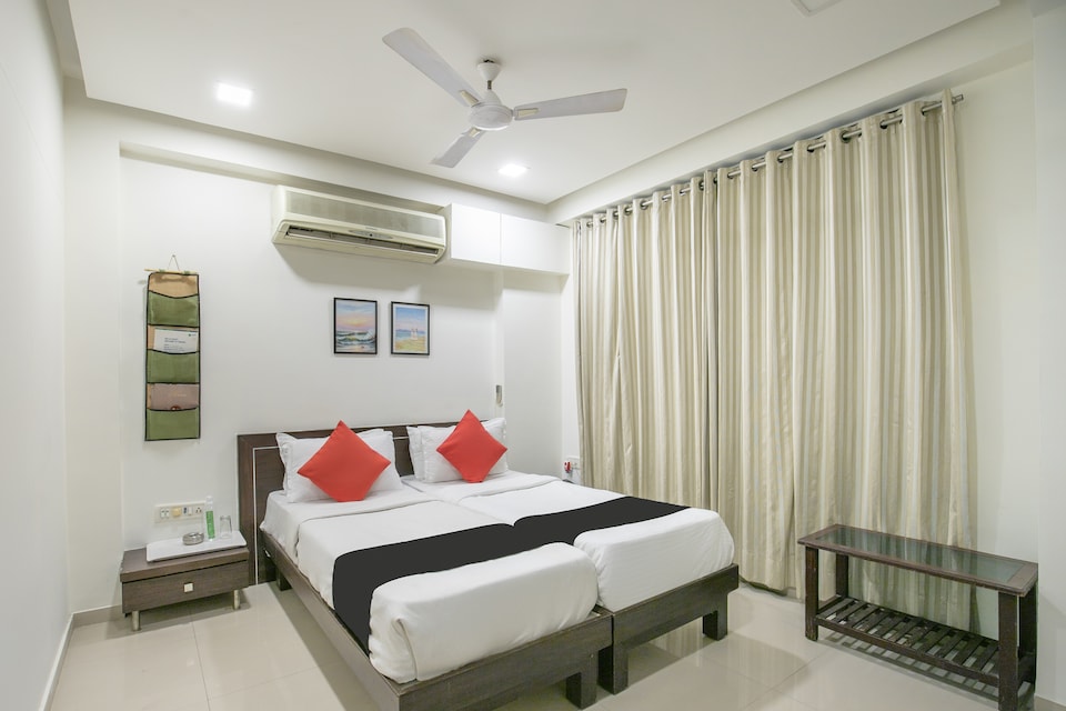 Capital O 67302 Hotel Shrimad Residency, Satellite-Prahlad Nagar Ahmedabad, Ahmedabad