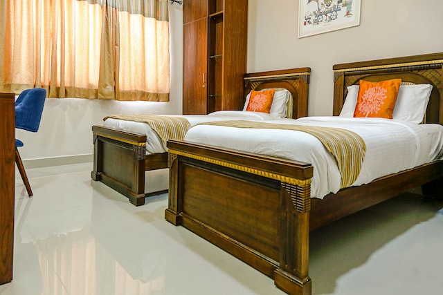 OYO Madras Inn Alwarpet Near Shri Ayyappan Temple