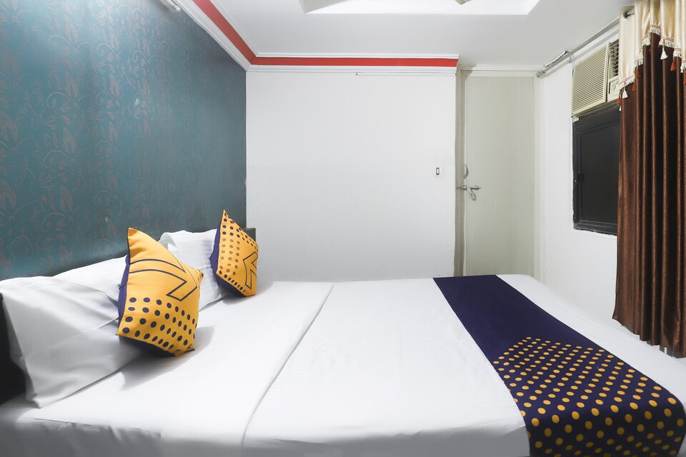 Hotel O Ashish, Ashram Road Ahmedabad, Ahmedabad