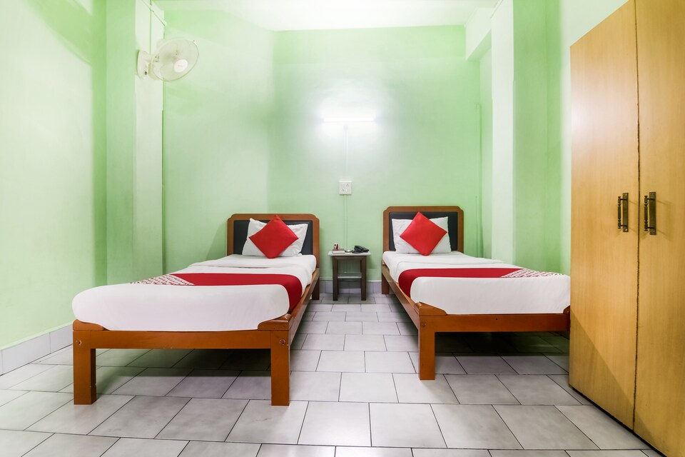 OYO 67328 Hotel Royale, Aizwal city, Aizwal