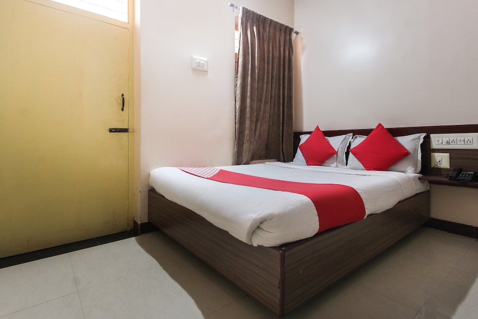 OYO 67383 Hotel Jayaram By Rahul Inn, Meenakshi Amman Temple, Madurai