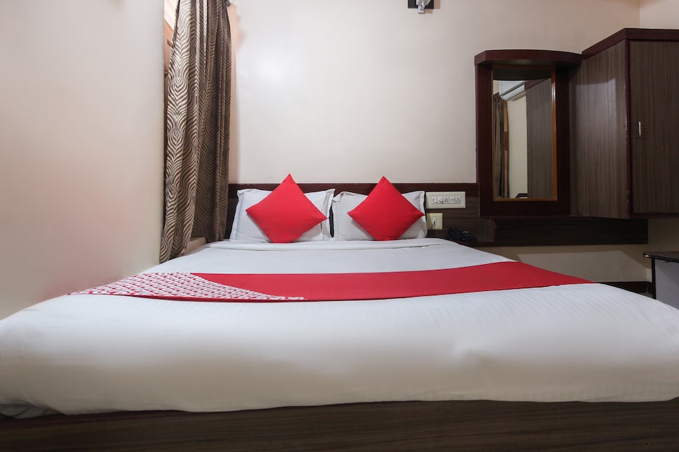 OYO 67383 Hotel Jayaram By Rahul Inn, Meenakshi Amman Temple, Madurai