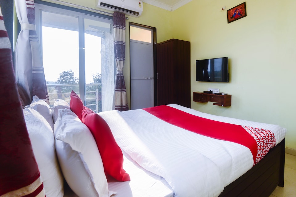 OYO 67384 Hotel Sana, Mumbai CST-Churchgate-Colaba, Mumbai