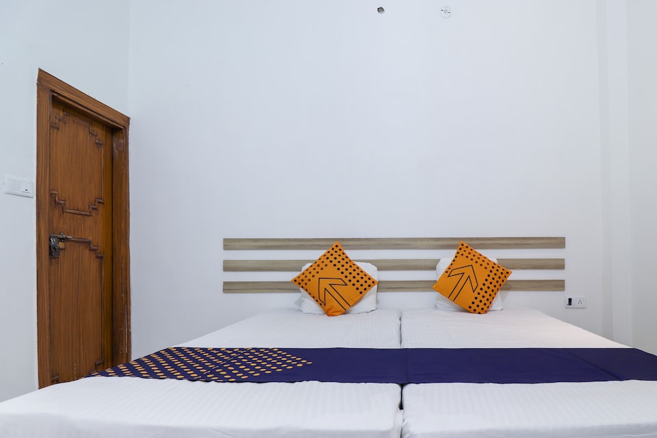 SPOT ON Sr Homestay, Agra, Agra