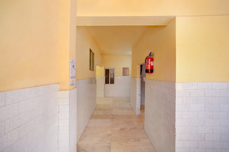 SPOT ON Hotel Umiya Galaxy, Sayajigunj Vadodara, Vadodara