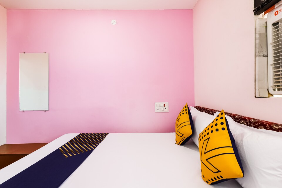 SPOT ON 67432 Hotel Kaveri, Omkareshwar City, Omkareshwar