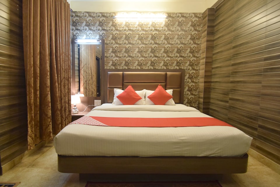 OYO 5540 Etiler Hotel, Katra, Katra