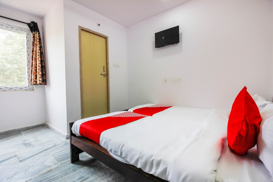 OYO 67445 Ht Guest House, Banjara Hills, Hyderabad