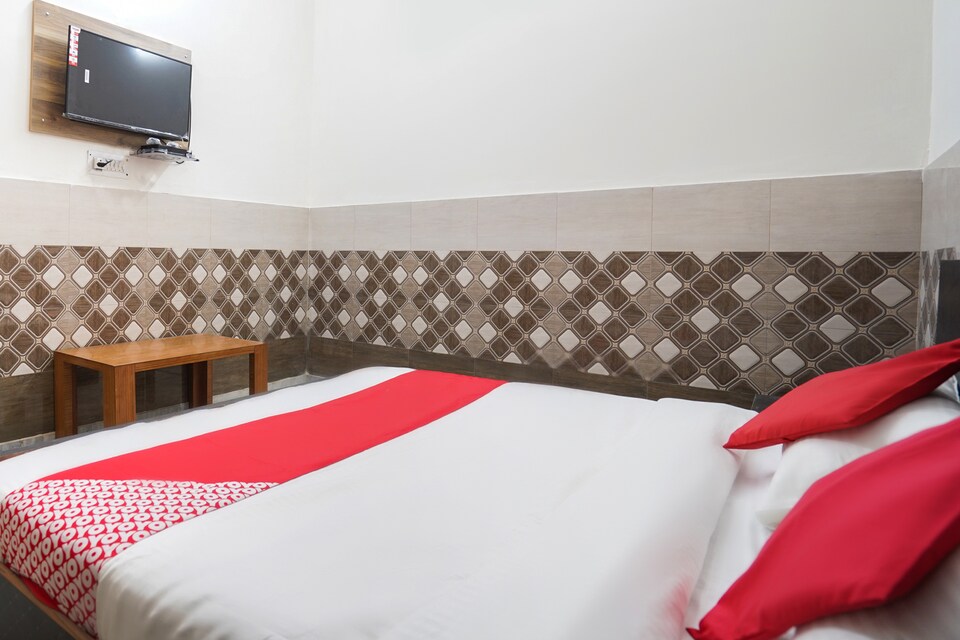 OYO 67473 Sumit Stay, Noida Industrial Area Mamura, Noida