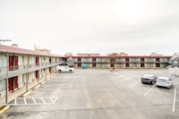 OYO Hotel Hutchinson West 4th Ave