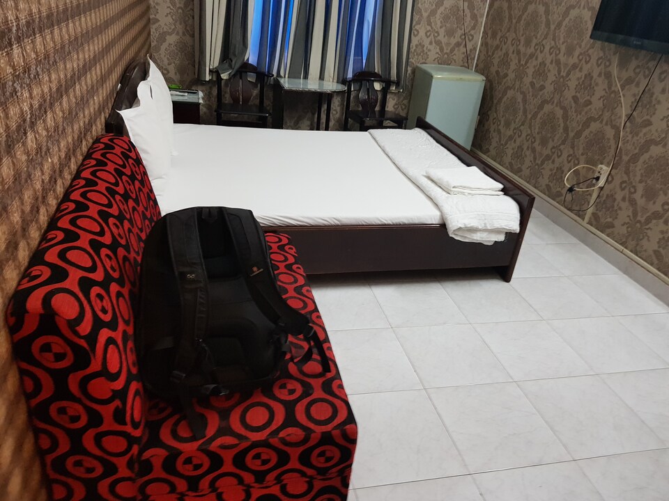 Long Son Hotel, Binh Tri Dong Ho Chi Minh, Ho-Chi-Minh