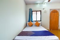 OYO Hotel Giriraj